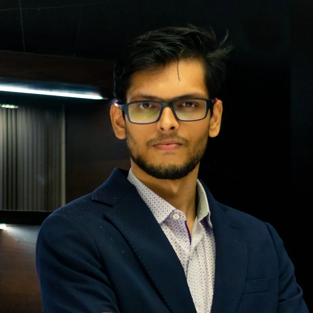 Rohan Sharan headshot